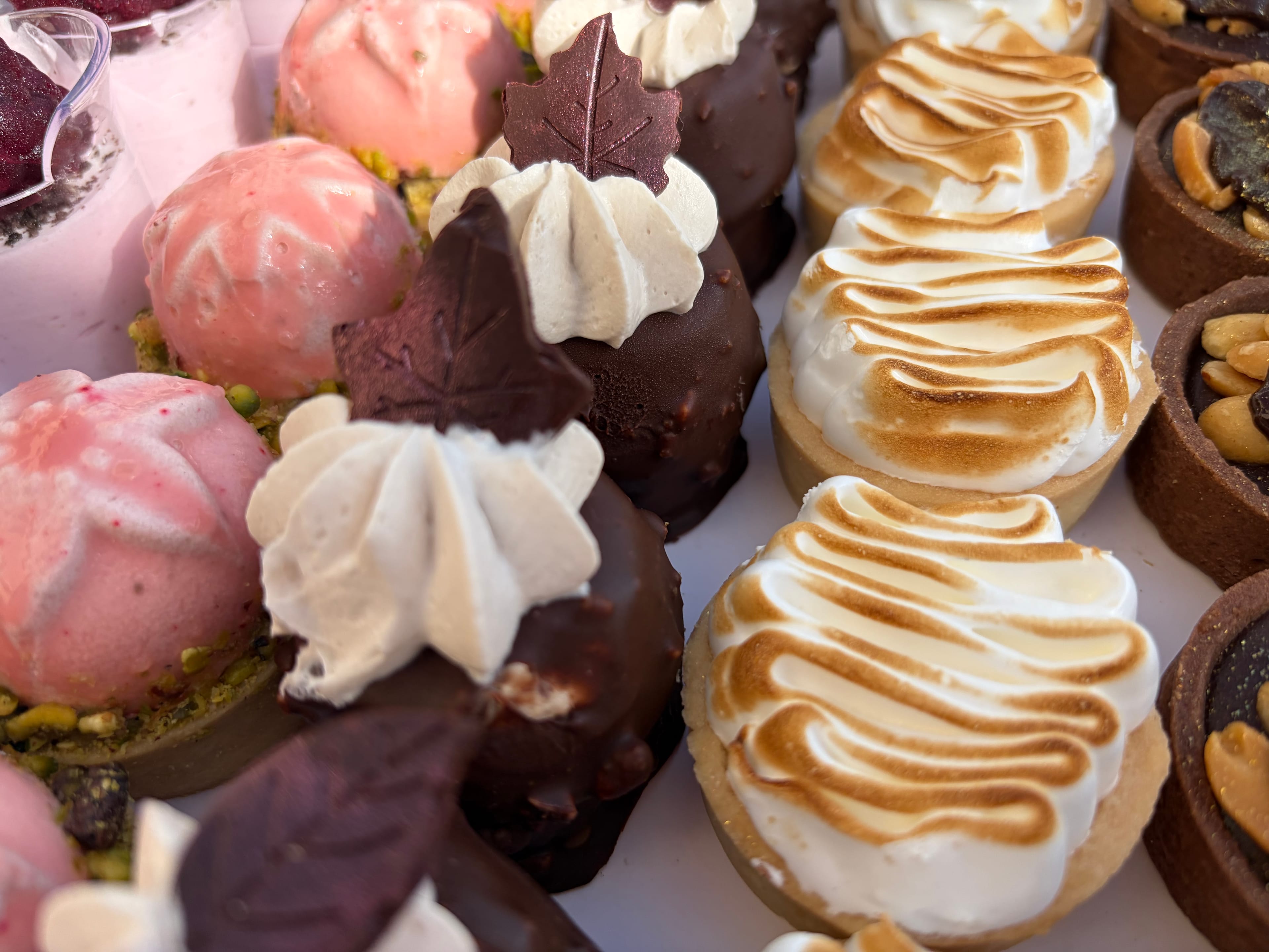 Shabbos Desserts Box — photo 3