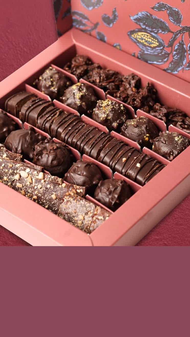 Indulgent Pareve Mix Box - M