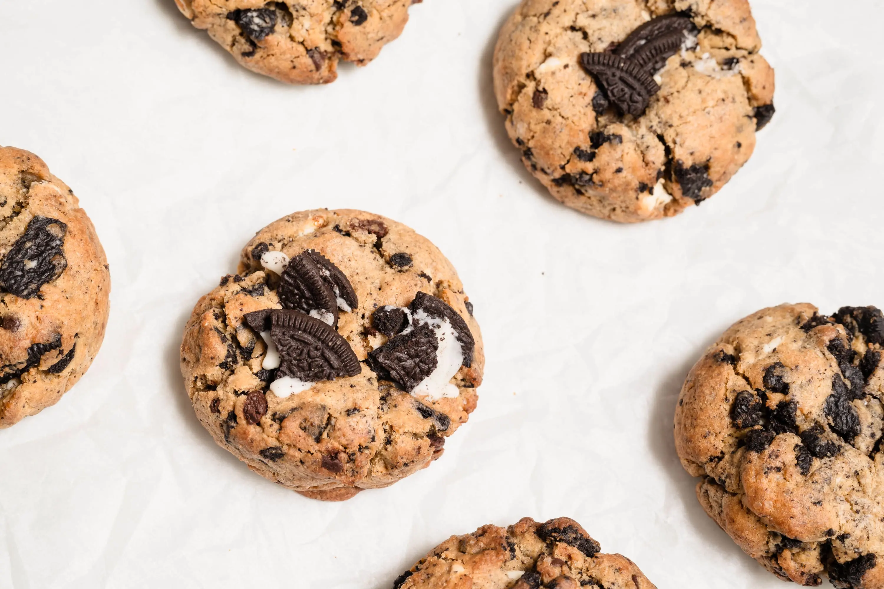 Jumbo Cookies and Cream Cookies