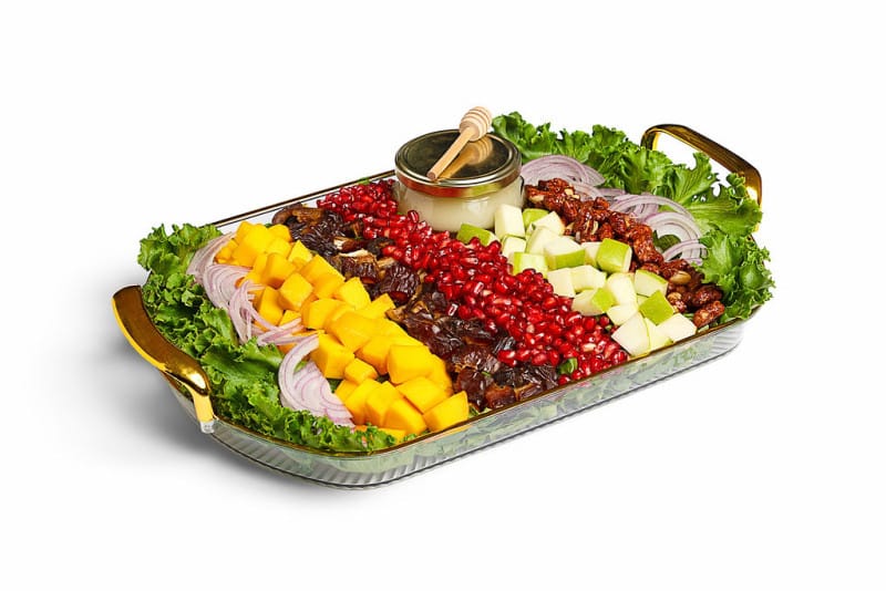 Simonim Salad board