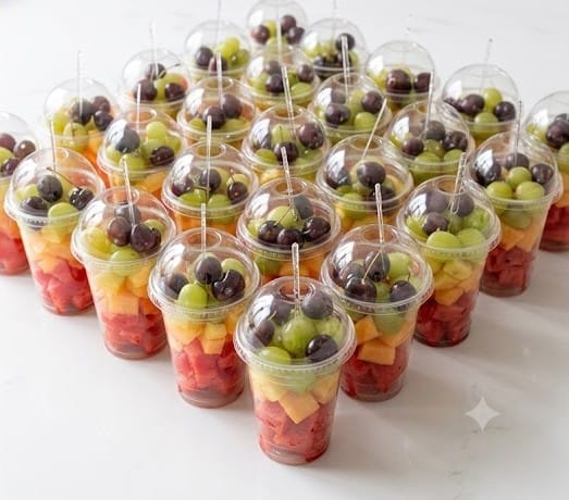 10 Deluxe Large Fresh Fruit Cups