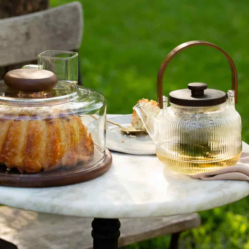 Glass Cake Dome with Wooden Base — photo 2